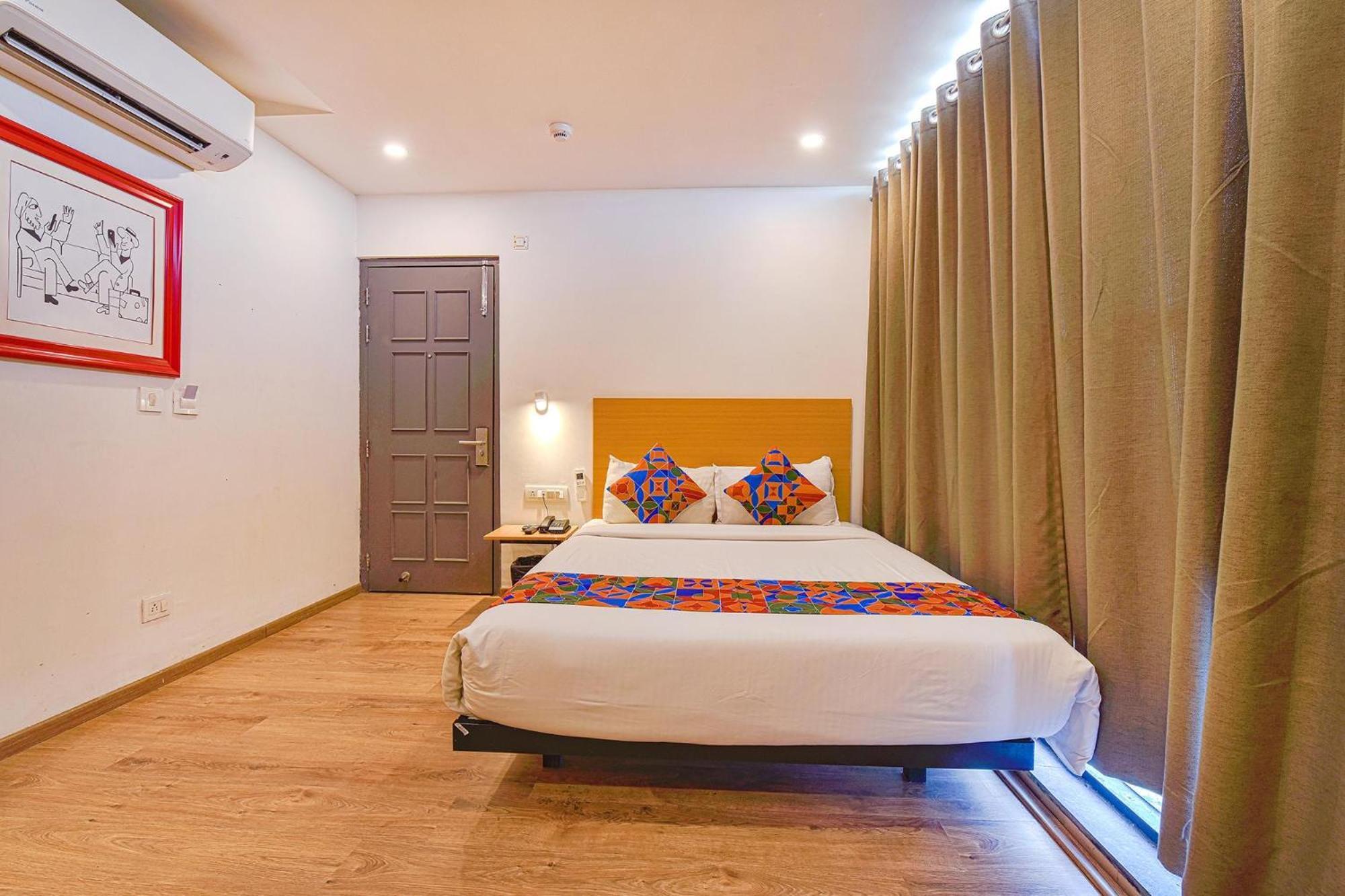 אחמדאבאד Fabhotel Ny Townhouse מראה חיצוני תמונה