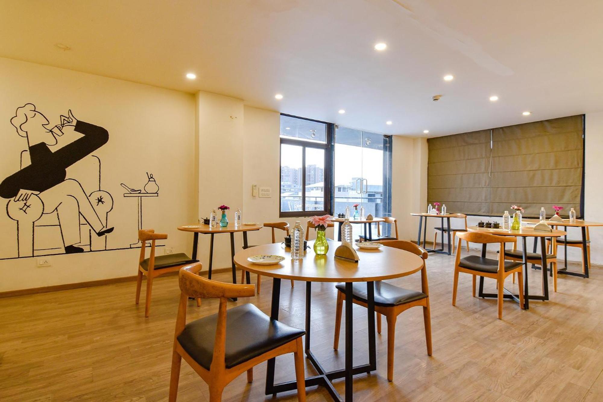 אחמדאבאד Fabhotel Ny Townhouse מראה חיצוני תמונה