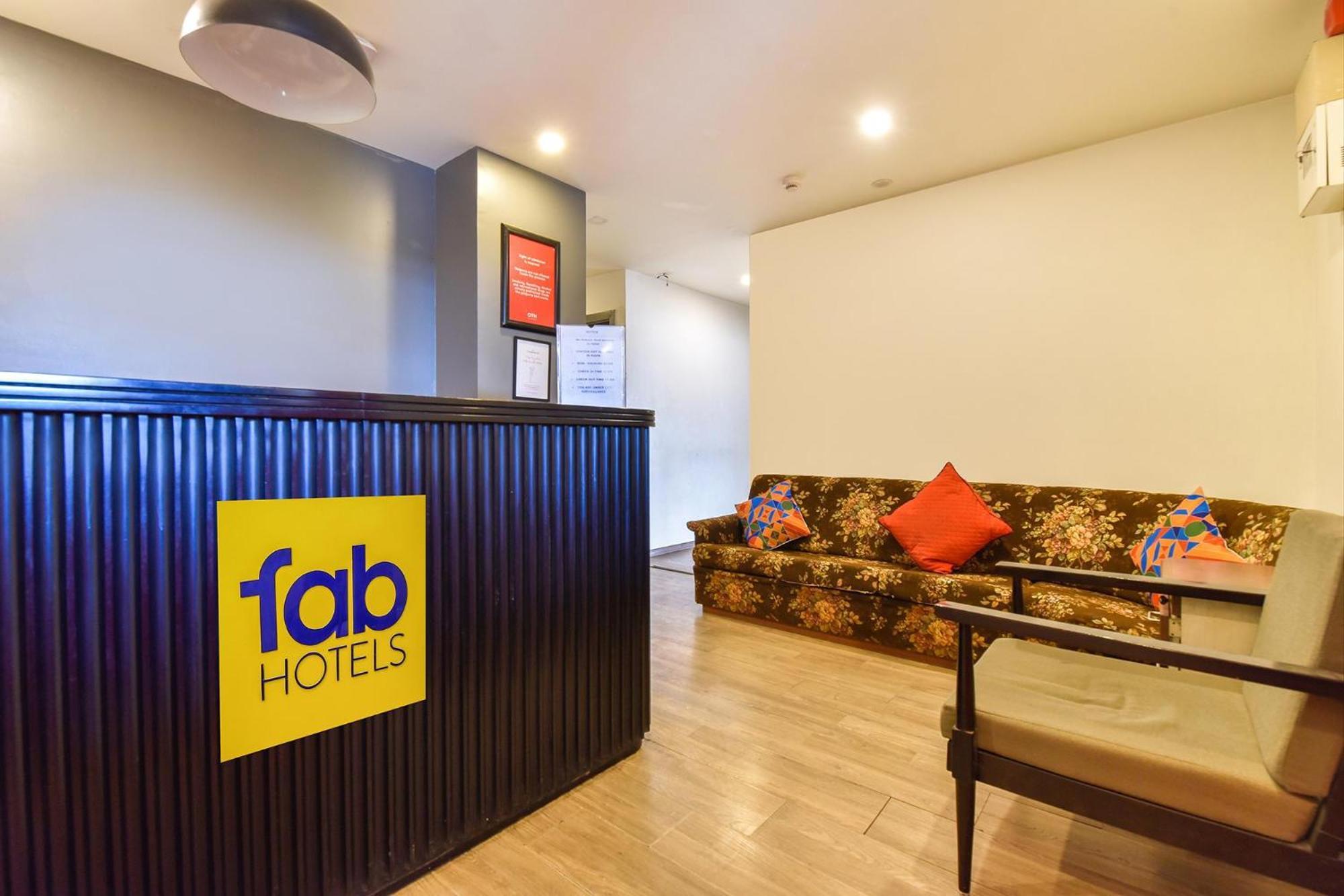 אחמדאבאד Fabhotel Ny Townhouse מראה חיצוני תמונה