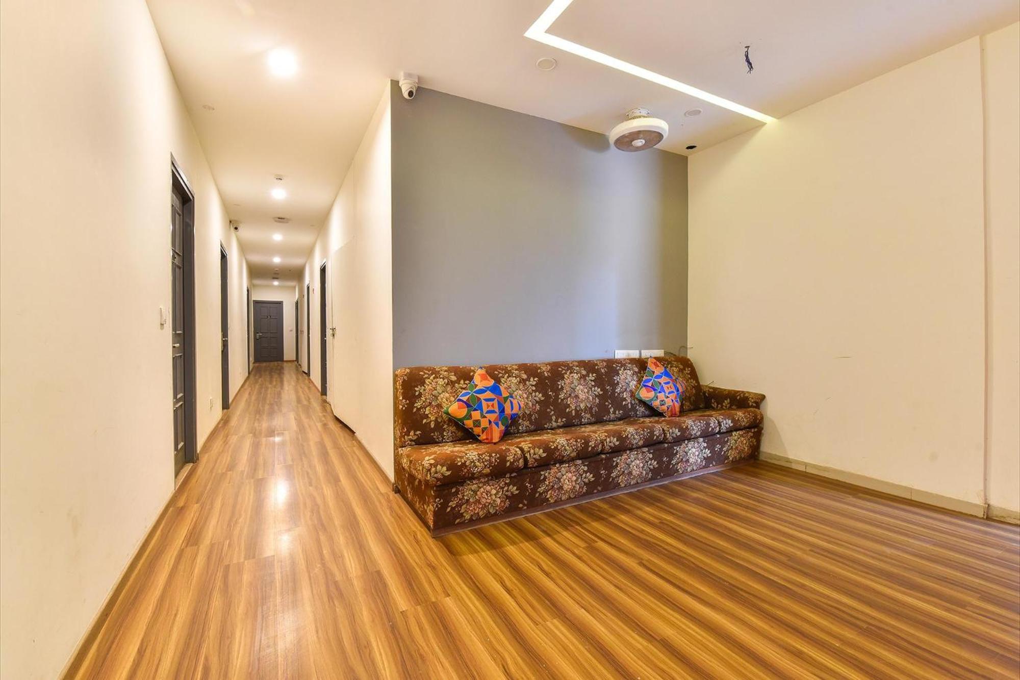 אחמדאבאד Fabhotel Ny Townhouse מראה חיצוני תמונה